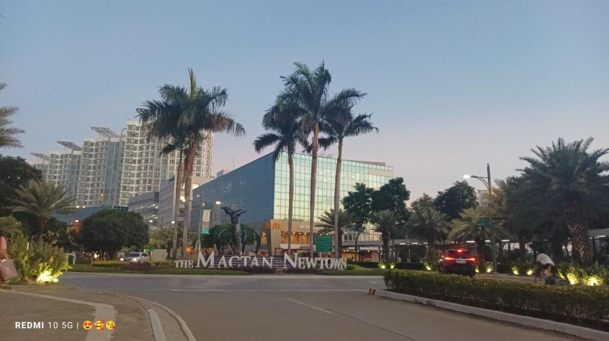 Mactan Newtown Beach Condo Lapu-Lapu City Exteriör bild