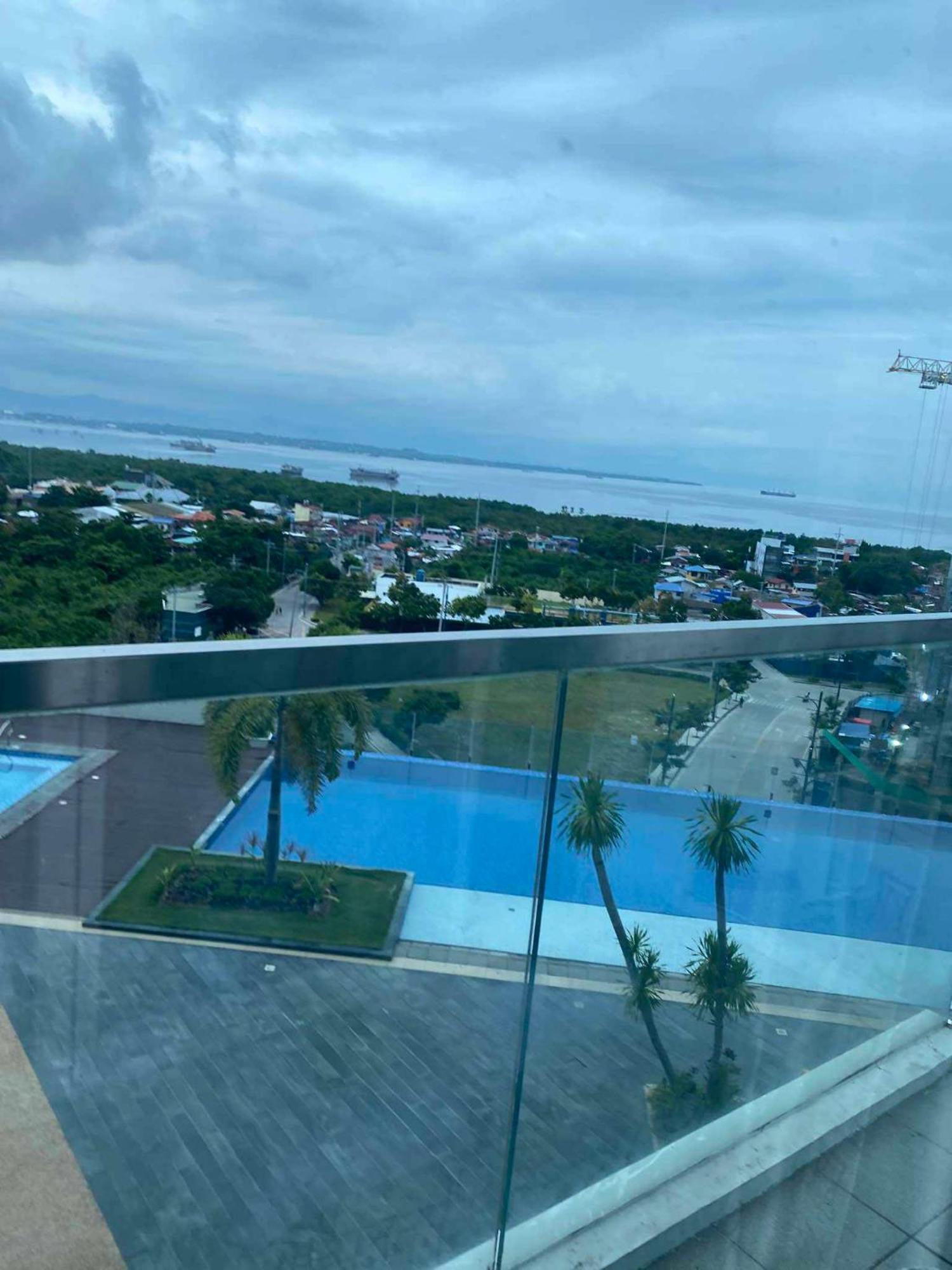 Mactan Newtown Beach Condo Lapu-Lapu City Exteriör bild